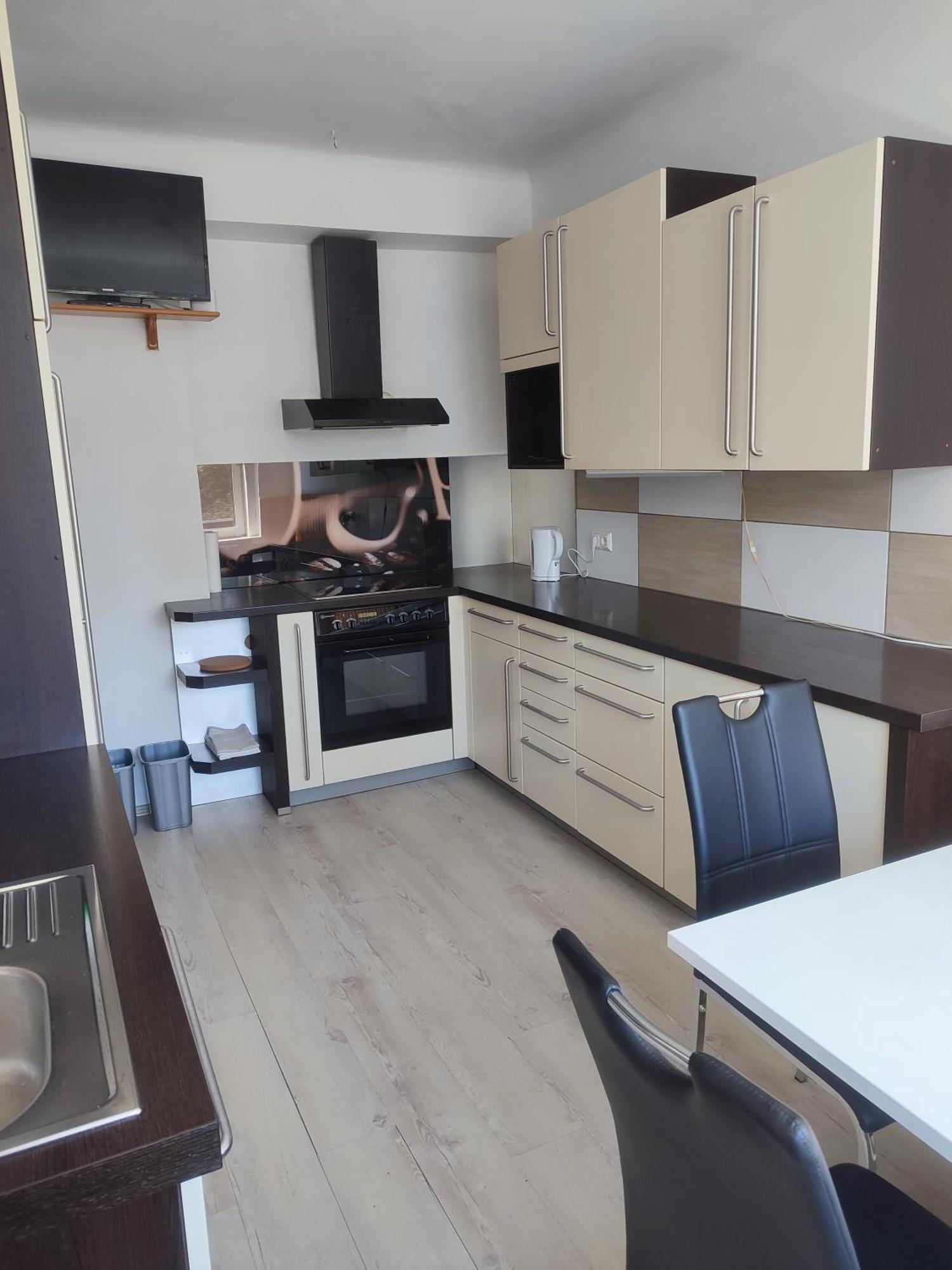 Wohnung In St Poelten 장크트푈텐 외부 사진